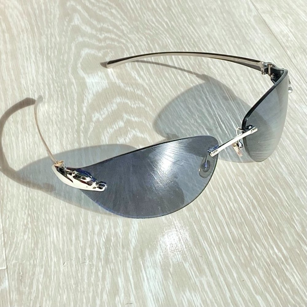 💎 Iconic CARTIER "PANTHERE" Platinum Wrap Sunglasses with Gray Lenses 💎